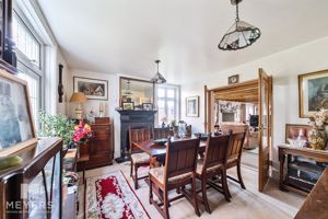 Dining Room- click for photo gallery
